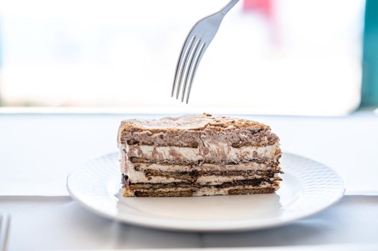 Delicious Biscuit Cake